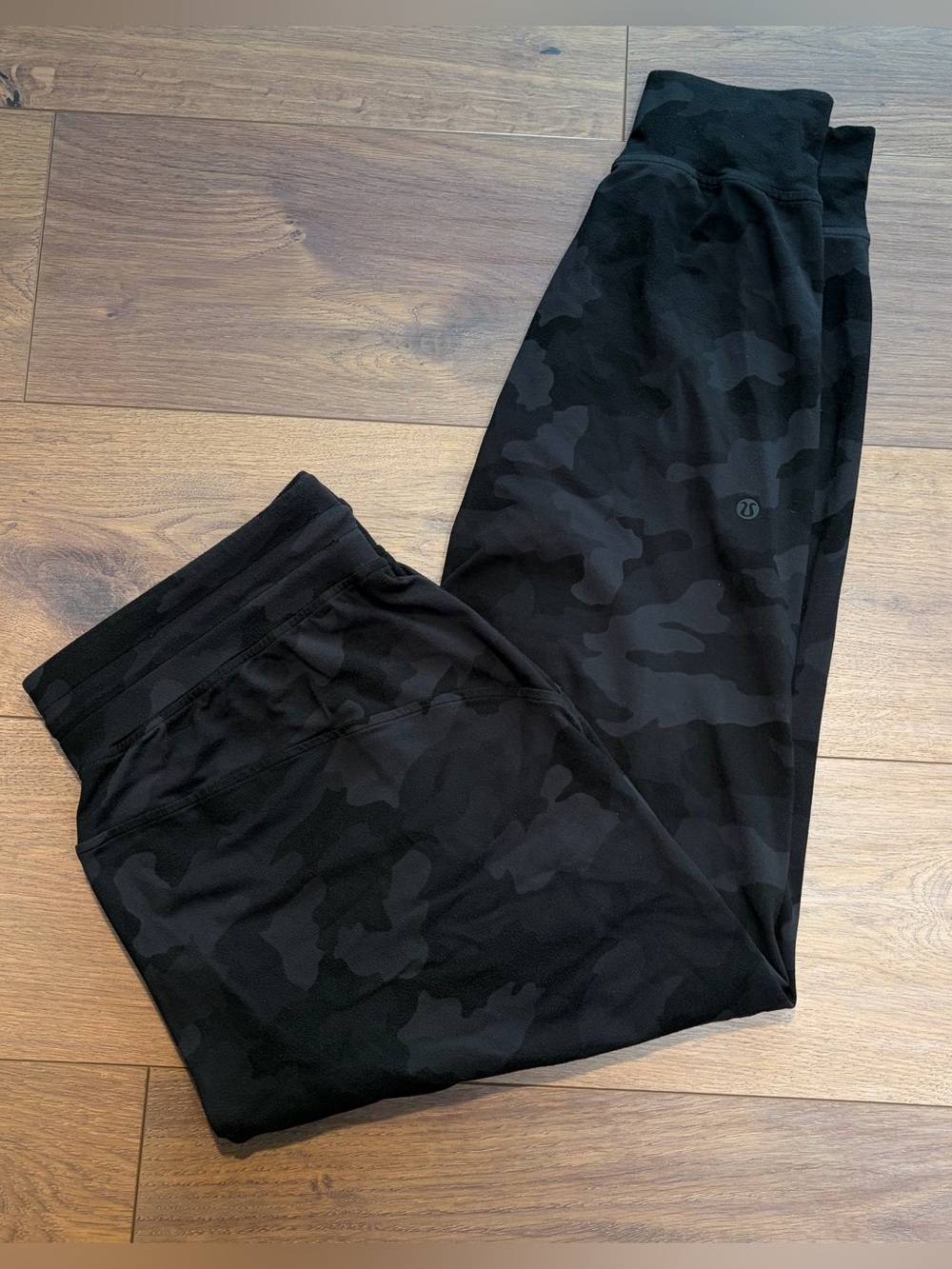 Lululemon Ready to Rulu Black Camo Joggers